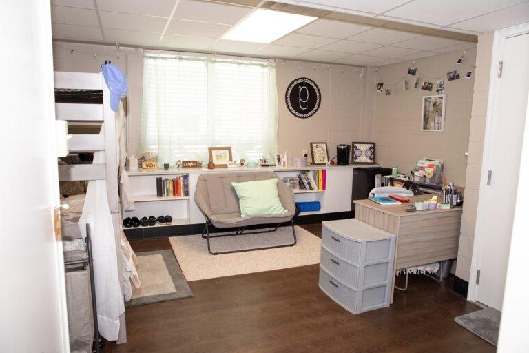 Photo of a Lange Hall bedroom.